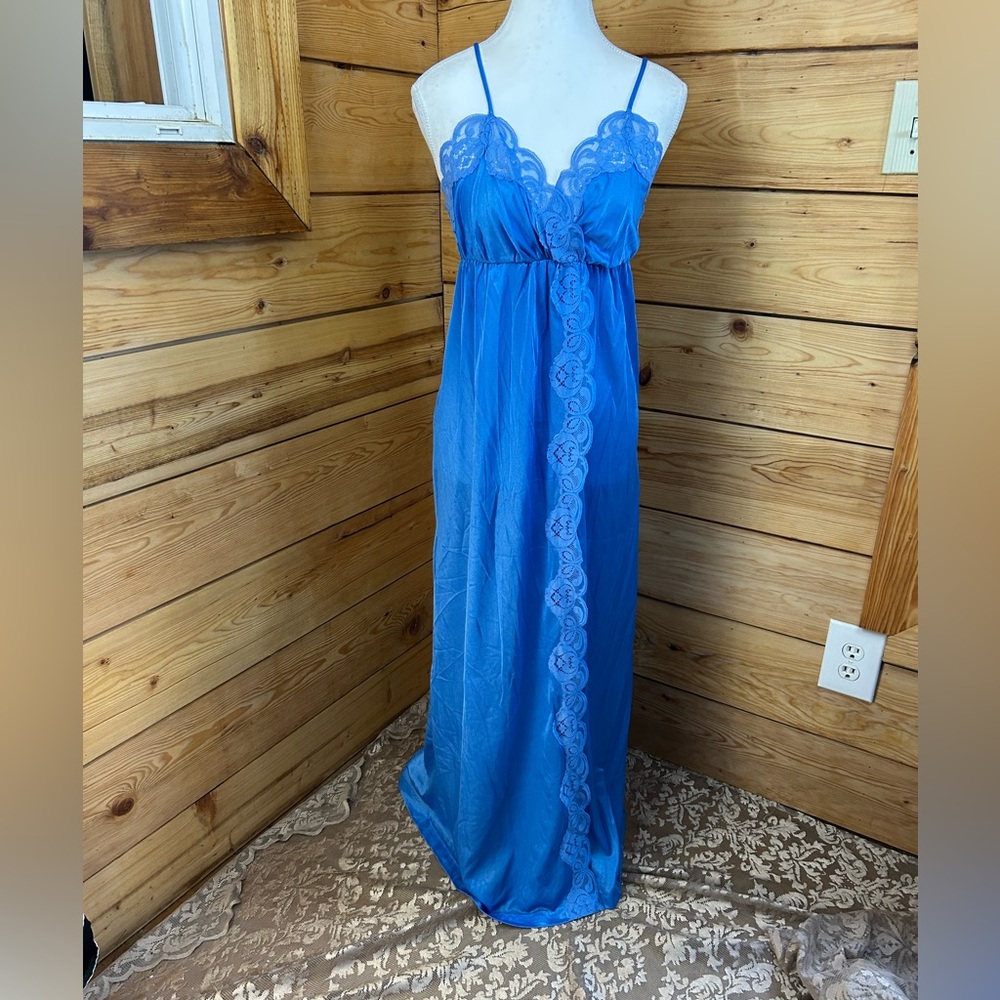 Vintage Blue Lace Satin Nightgown Nighty Chemise 16” pit to pit Women‎ Medium